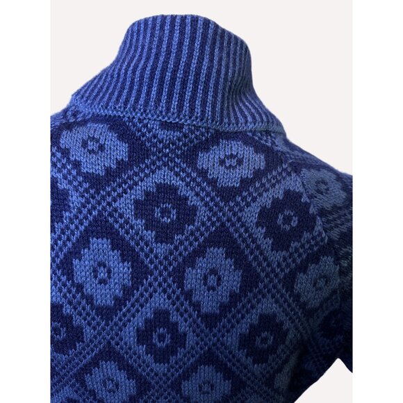 HandmadeVintage Blue Diamond Pattern V-Neck Sweater Button Detail & Round Hem Sm - Picture 11 of 12